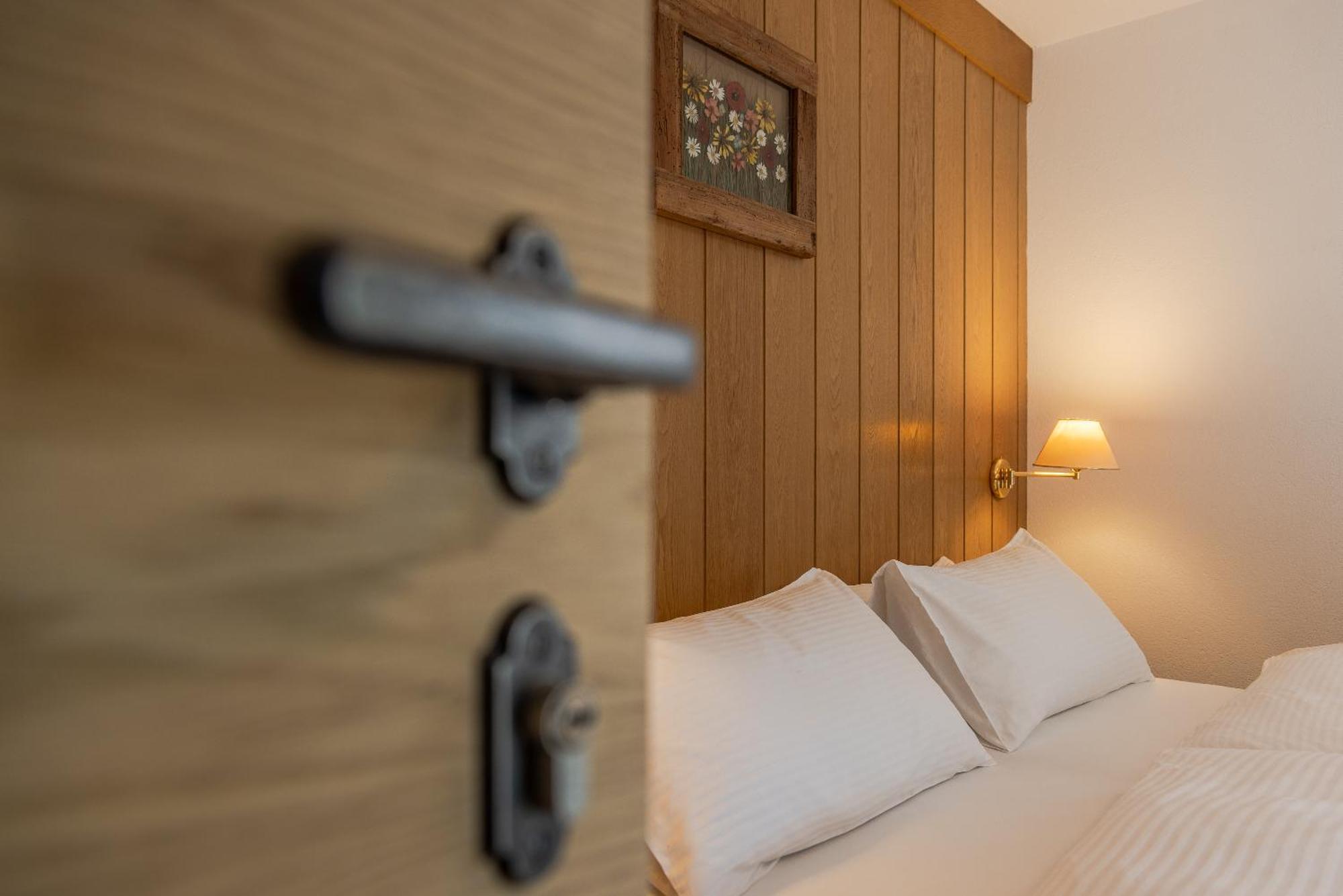 Villa Resi B&B Corvara In Badia Eksteriør billede