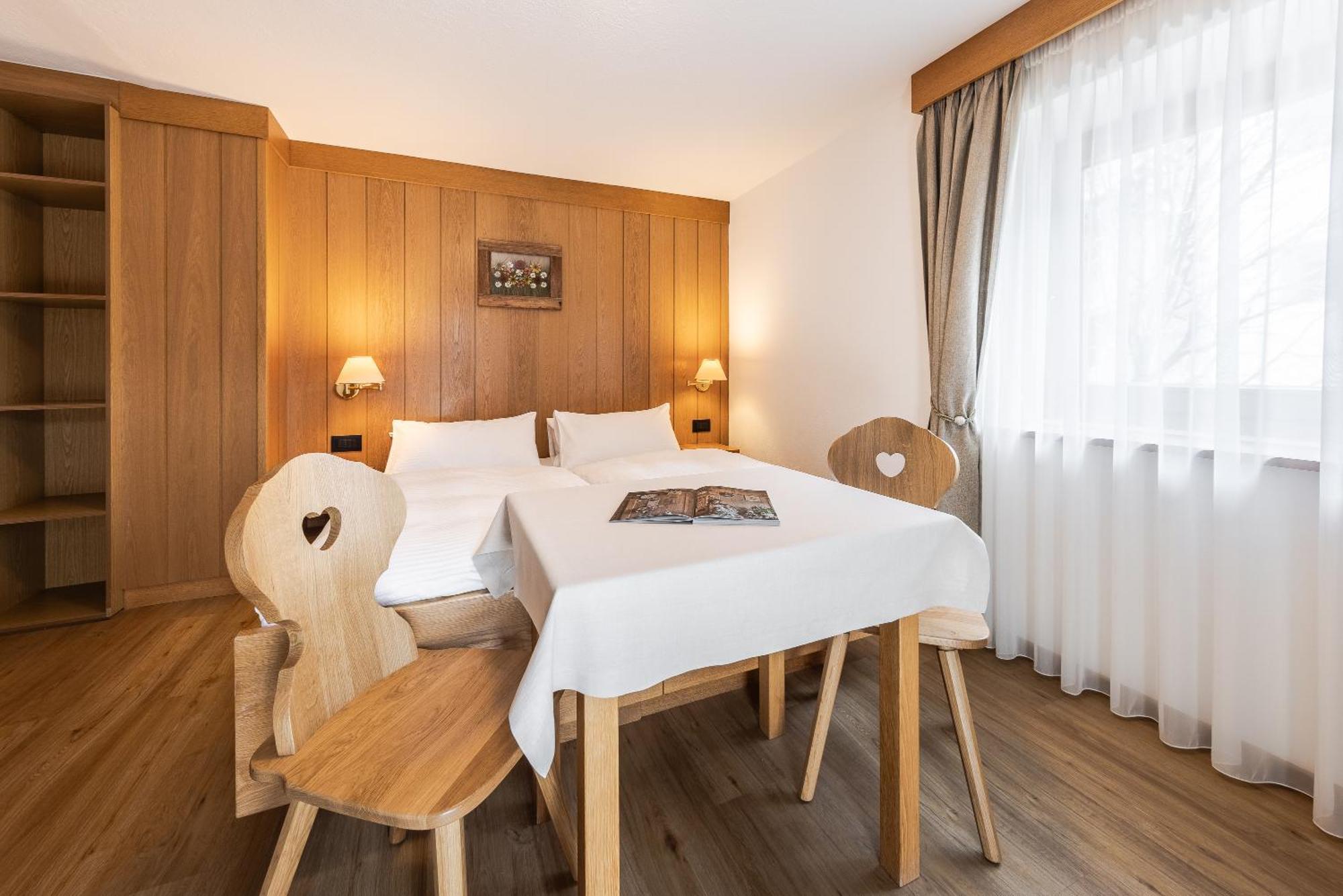 Villa Resi B&B Corvara In Badia Eksteriør billede